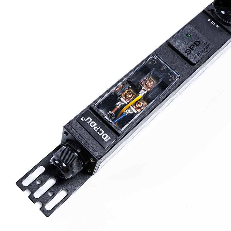 18 stopcontacten Duitsland 1U overspanningsbeveiliging Hot-swappable RS485 rack-PDU met meter